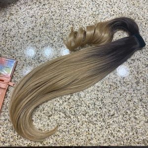 NEW INH Lola ponytail extension